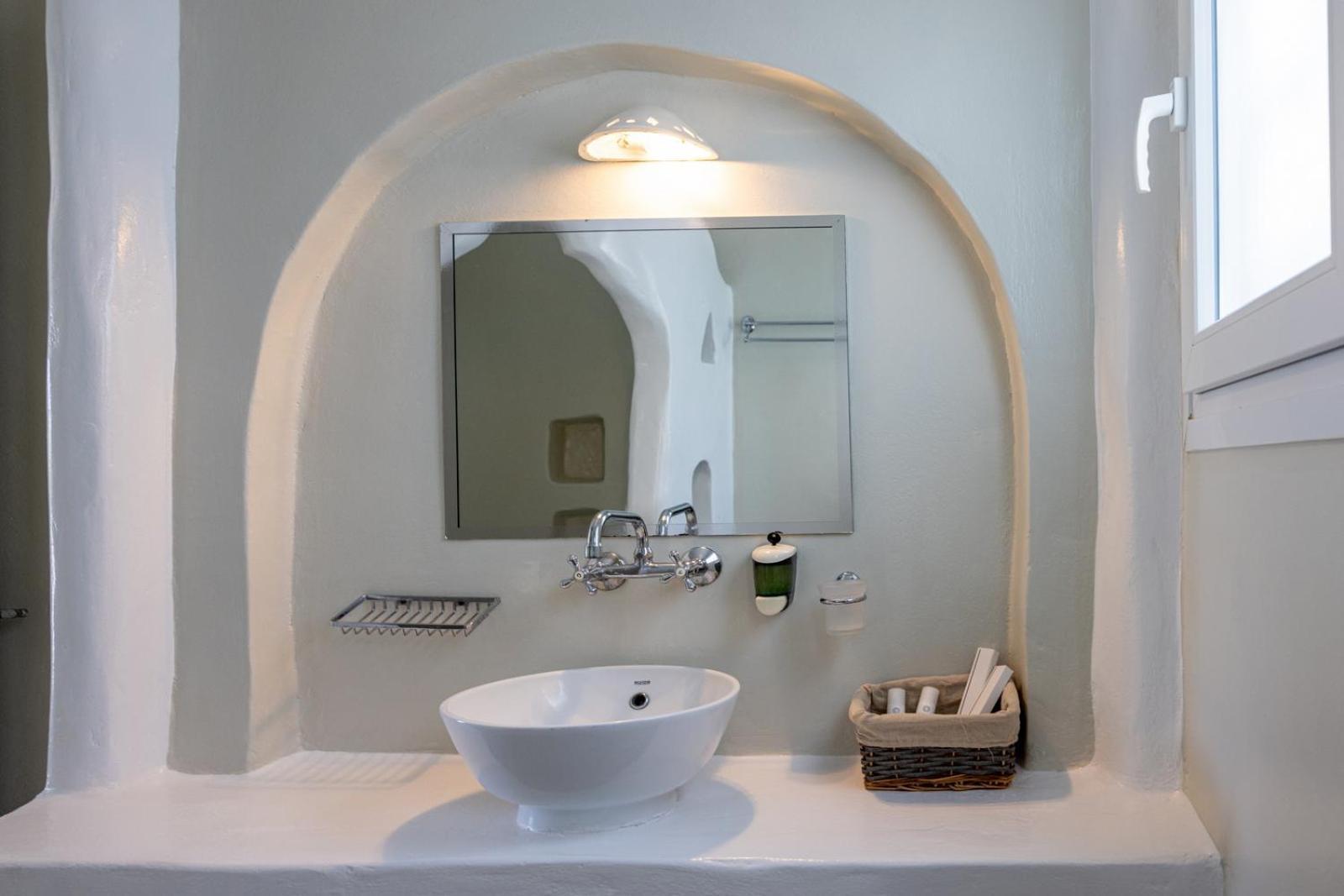 Soulmate'S Suites Tinos Kiónia Kültér fotó